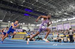 华体会官网-激动人心的比赛中，队员展现出色表现