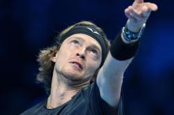 华体会官方-欧洲网球队鏖战日本网球队，梅德韦杰夫制霸全场