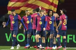 华体会体育APP下载-包含佛罗伦萨前锋突破困境，助攻破门赢得胜利的词条