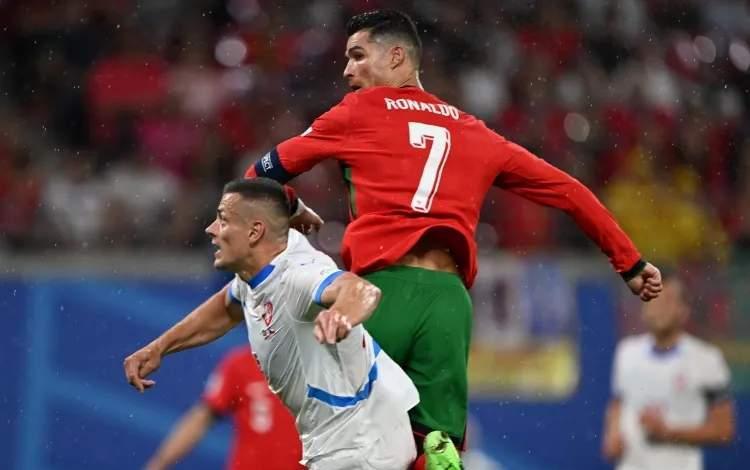 体育赛场一幕幕精彩，吸引眼球