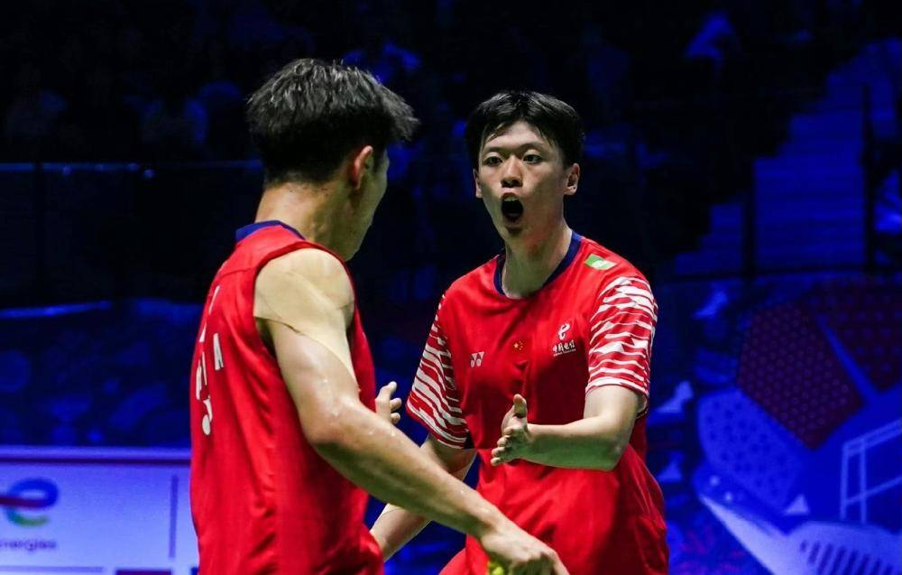 印度羽毛球队鏖战印尼羽毛球队,林丹一己之力扛起全队 印度羽毛球队鏖战印尼羽毛球队,林丹一己之力扛起全队