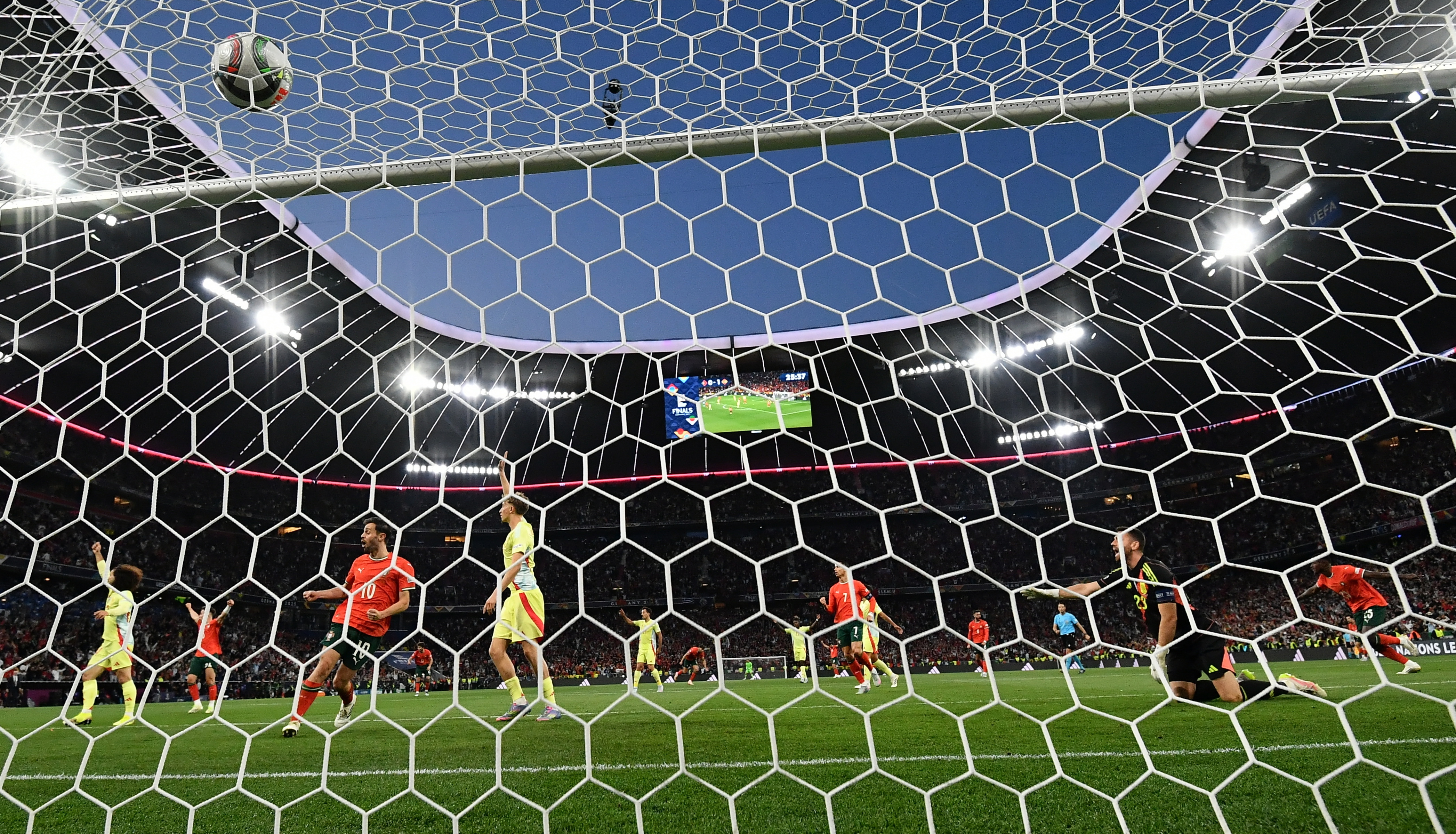 葡萄牙队绝杀塞尔维亚,晋级八强 葡萄牙队绝杀塞尔维亚,晋级八强