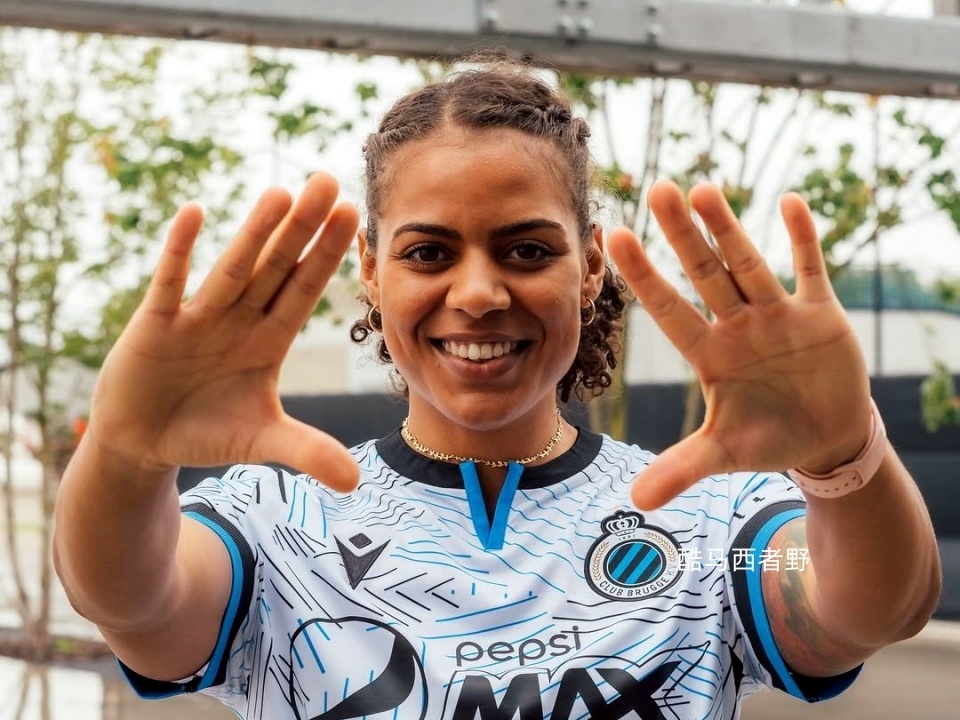 江苏女足在比赛中表现抢眼,成功夺得胜利 江苏女足在比赛中表现抢眼,成功夺得胜利