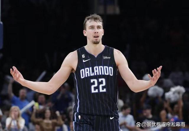 火箭擒马刺：保罗压哨三分激战胜利的简单介绍