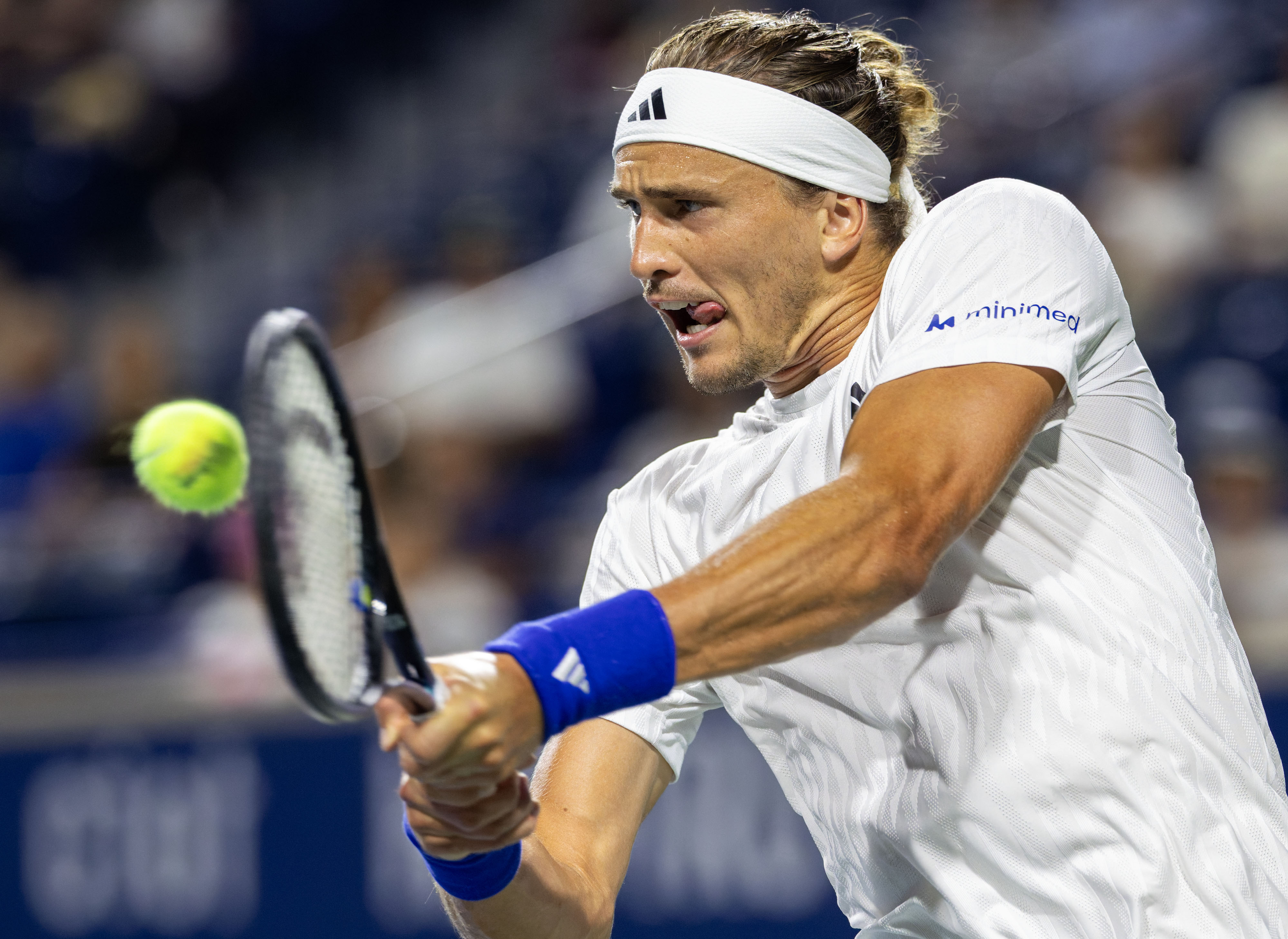 包含蒙特卡洛大师赛翻盘法网，兹维列夫刷新纪录的词条